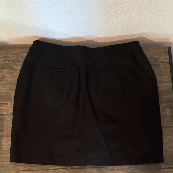 skirt size medium - Picture 2 of 4